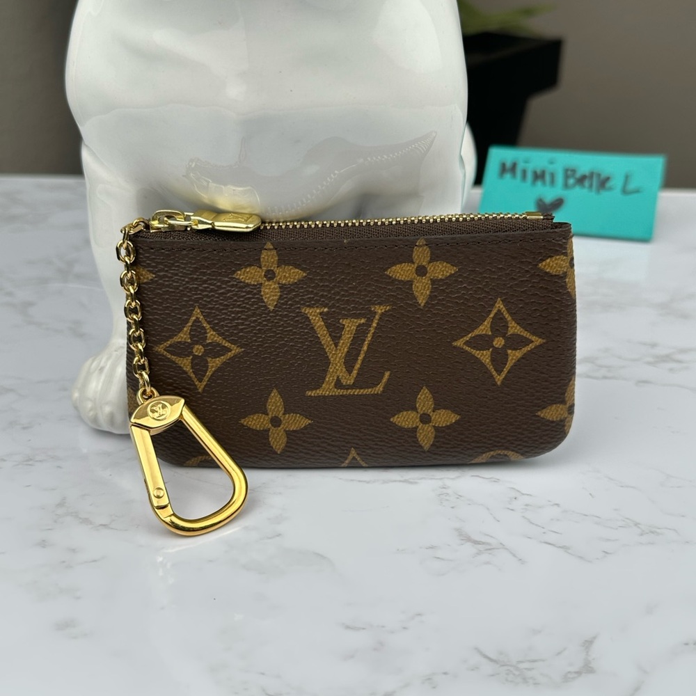 Louis Vuitton Key Pouch Monogram Canvas Cles Coin Purse Keychain